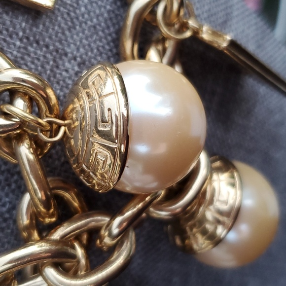 Givenchy Necklace - Picture 6 of 12